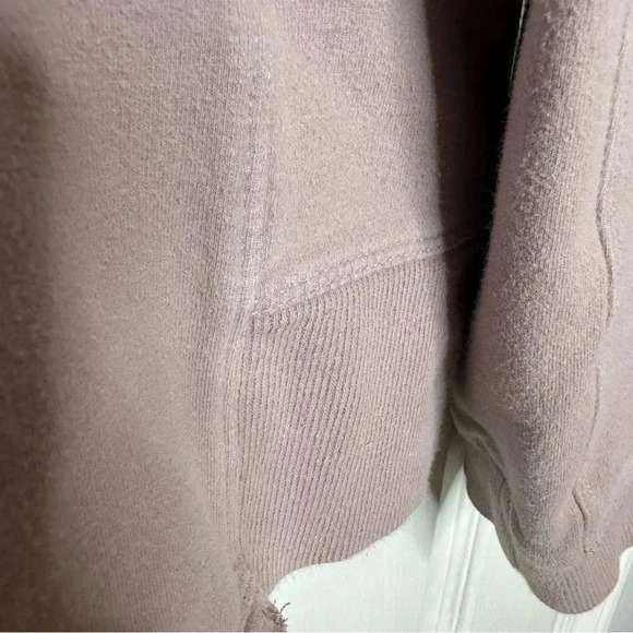 DKNY Sport Sweatshirt Crew Neck Purple Size Medium - Picture 4 of 16